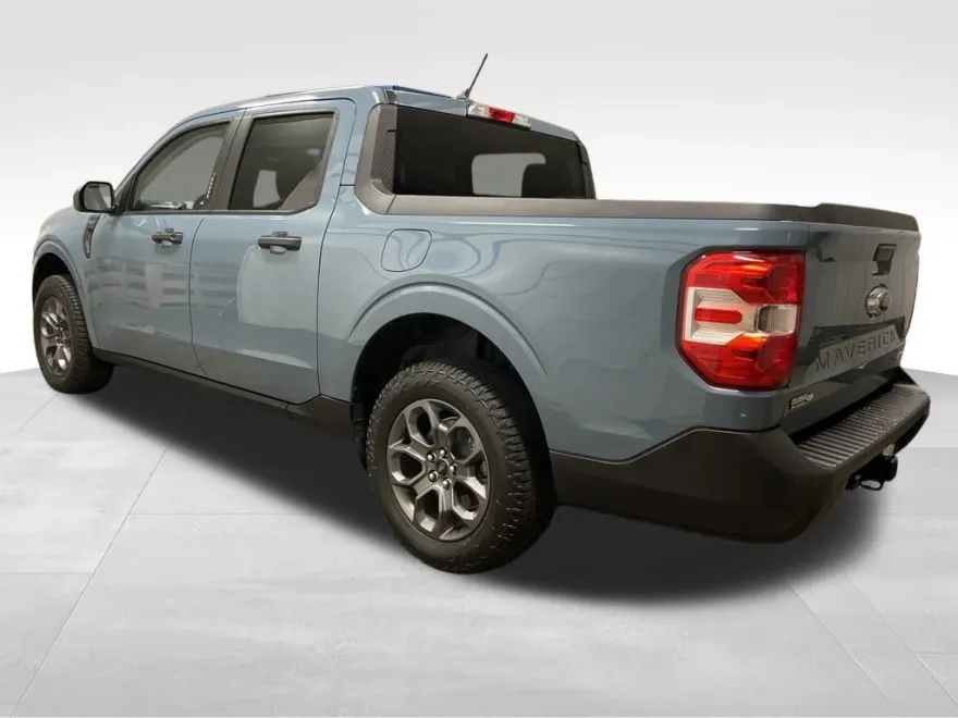 2022 Ford Maverick XLT photo 1