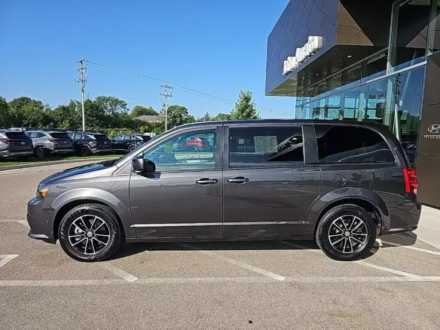 2019 Dodge Grand Caravan GT photo 1