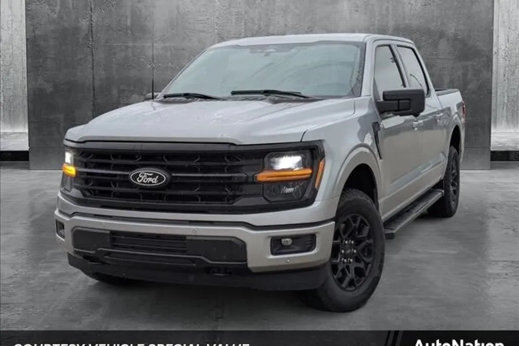 2025 Ford F-150 XLT photo 1