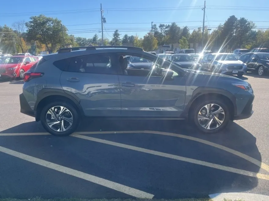 2024 Subaru Crosstrek Premium photo 1