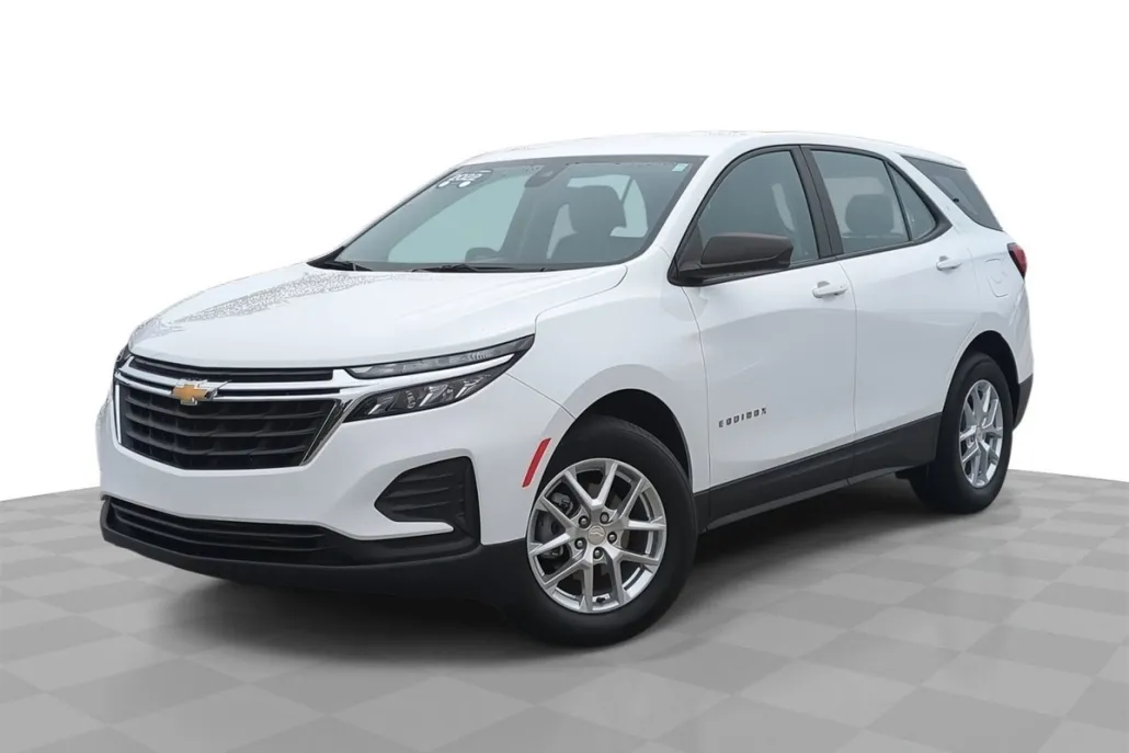 2022 Chevrolet Equinox LS photo 1