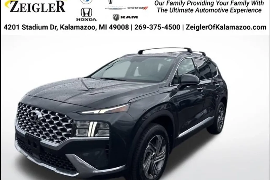 2022 Hyundai Santa Fe SEL photo 1