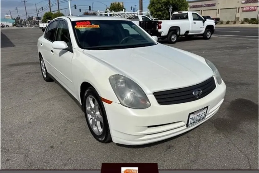 2003 Infiniti G35 Sedan photo 1
