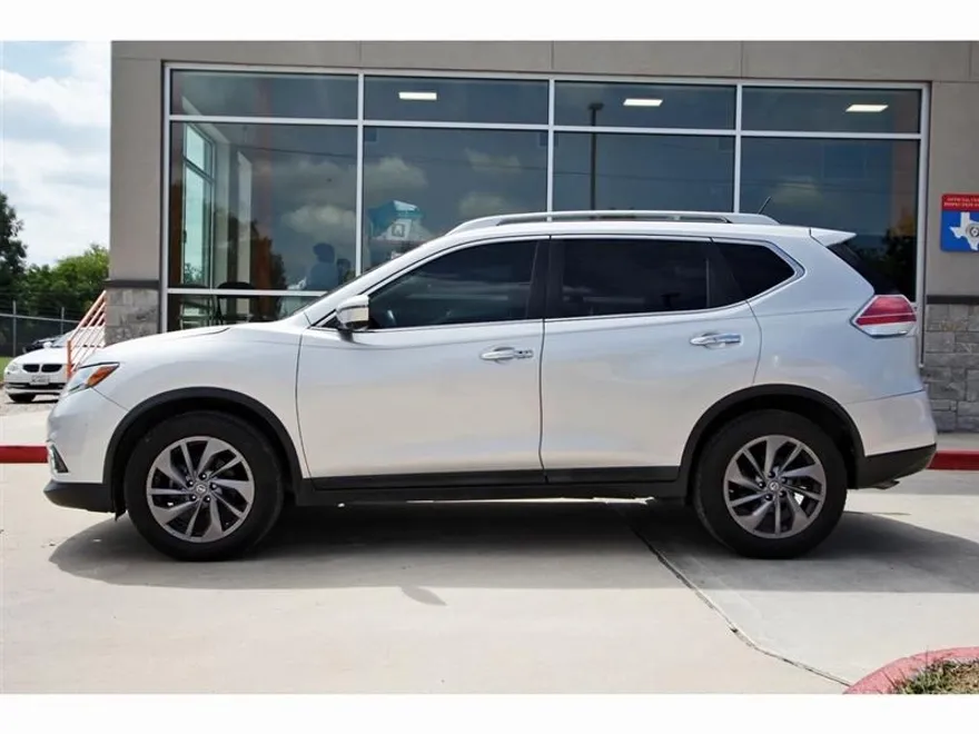 2016 Nissan Rogue SL photo 1