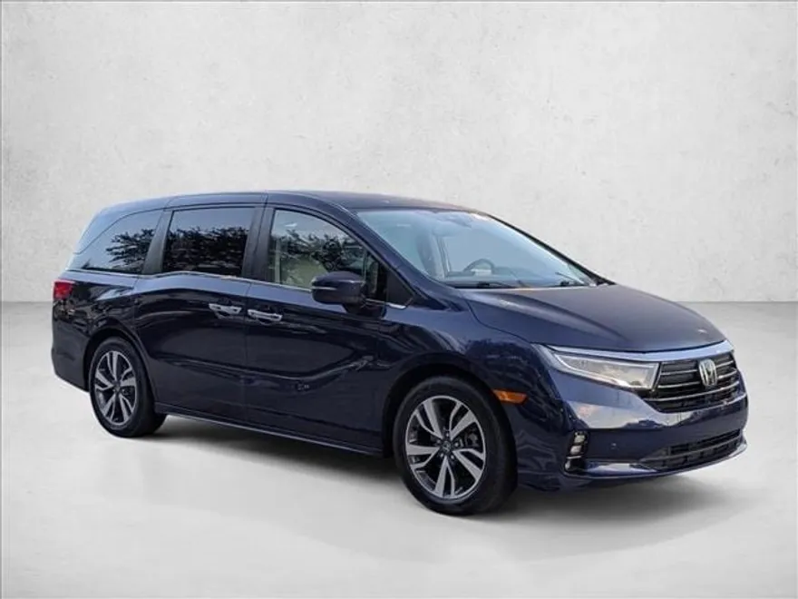 2021 Honda Odyssey Touring photo 1