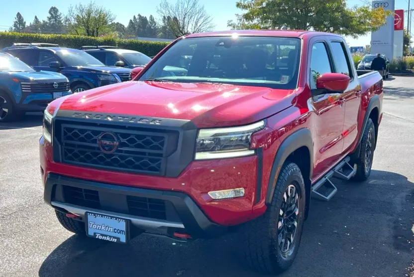 2024 Nissan Frontier PRO-4X photo 1