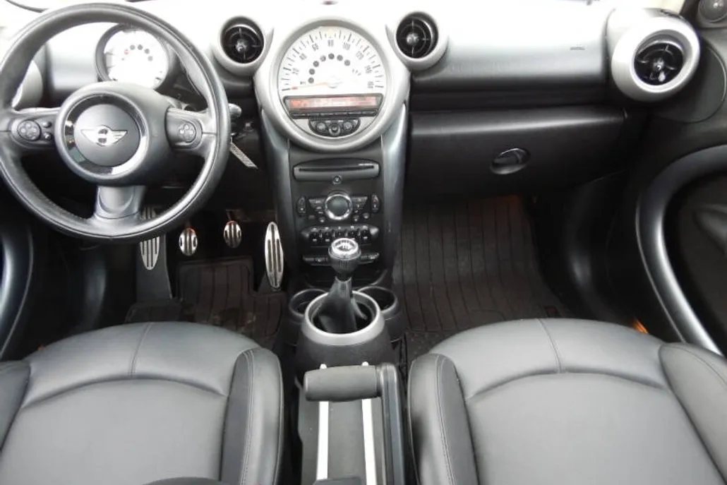 2011 Mini Countryman S photo 1