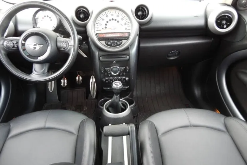 2011 Mini Countryman S photo 1