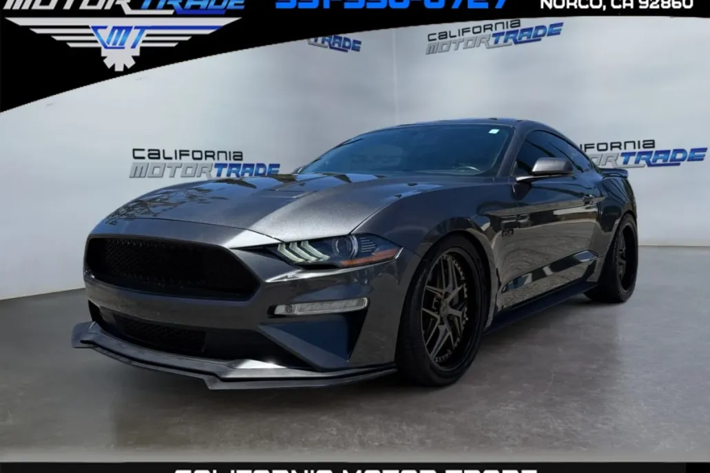 2020 Ford Mustang GT photo 1