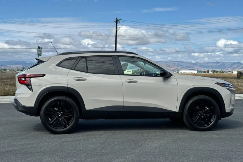2026 Chevrolet Trax ACTIV photo 1
