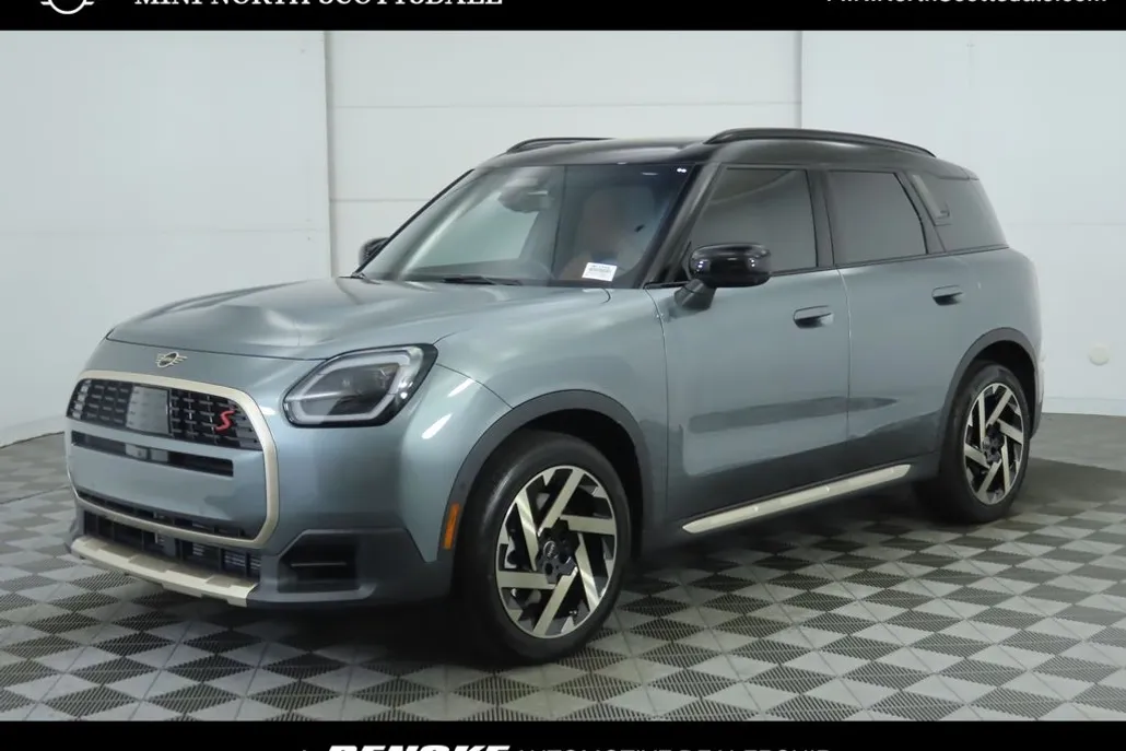 2025 Mini Countryman S ALL4 Iconic photo 1