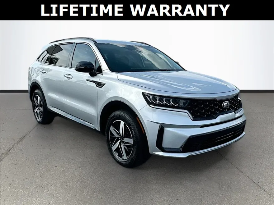 2021 Kia Sorento S photo 1