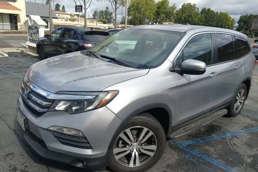 2016 Honda Pilot EX-L photo 1