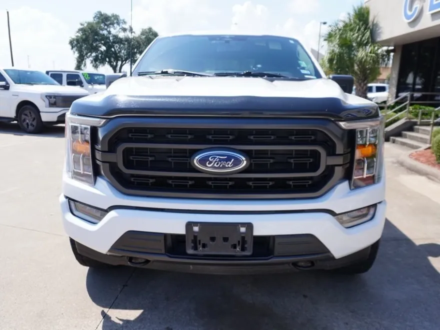 2023 Ford F-150 XLT photo 1