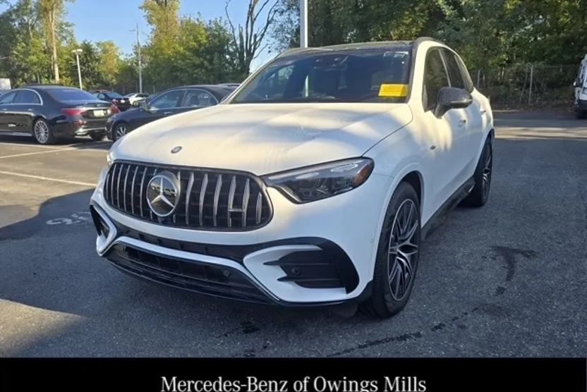 2024 Mercedes Benz GLC 43 AMG 4MATIC photo 1