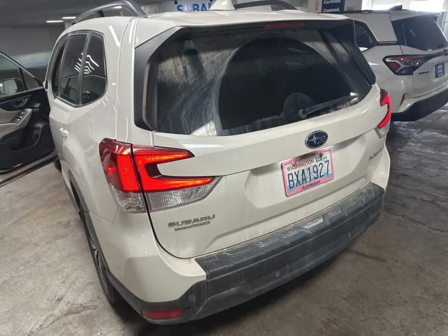 2021 Subaru Forester Limited photo 1