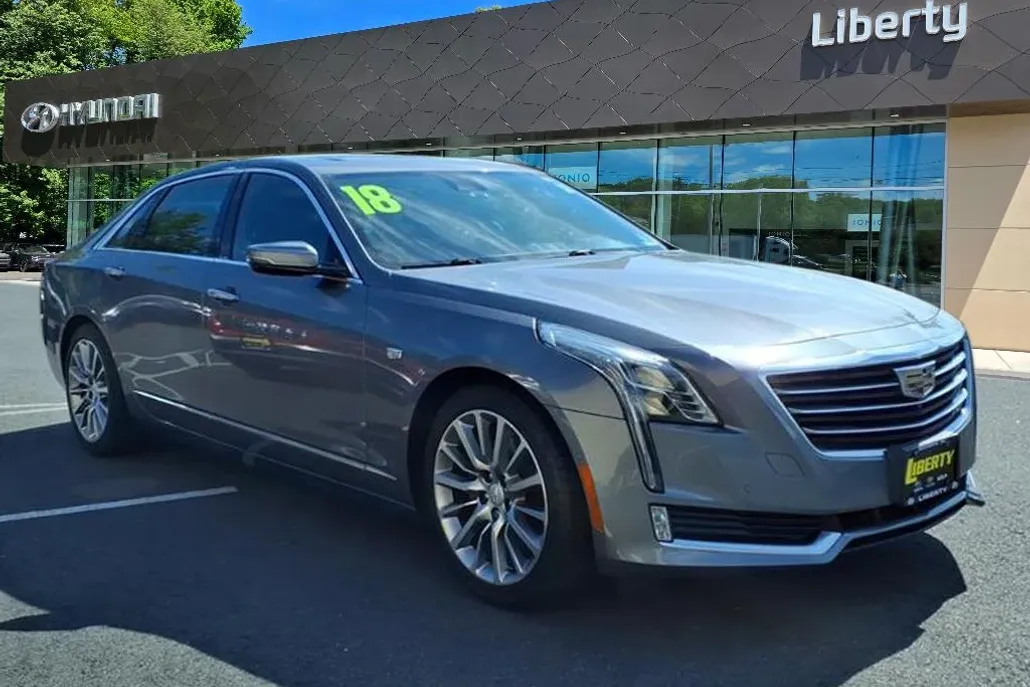 2018 Cadillac CT6 Luxury photo 1