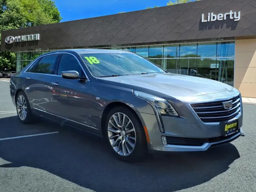 2018 Cadillac CT6 Luxury photo 1
