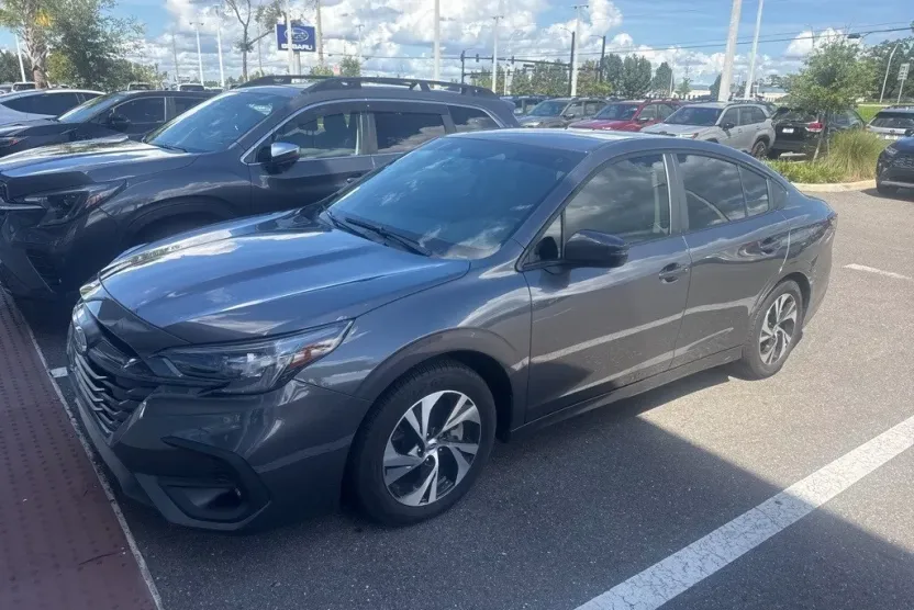 2025 Subaru Legacy Premium photo 1