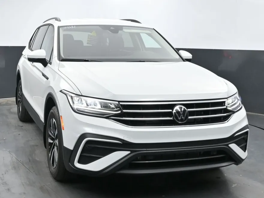 2024 Volkswagen Tiguan S photo 1