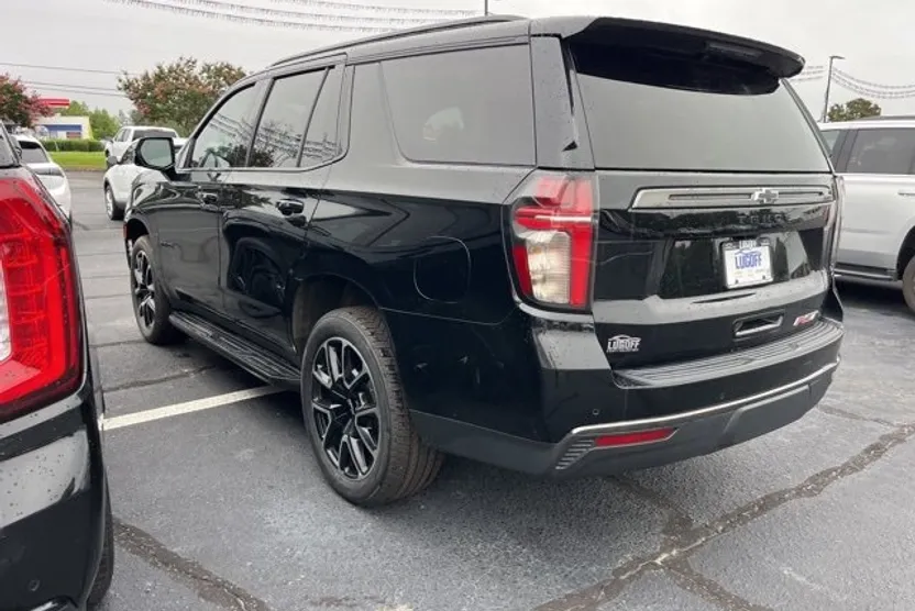 2021 Chevrolet Tahoe RST photo 1