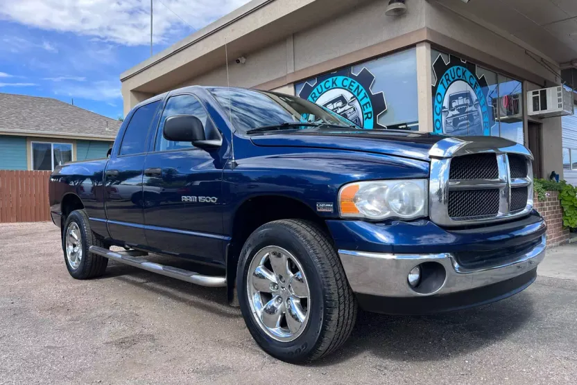2005 Dodge Ram SLT photo 1