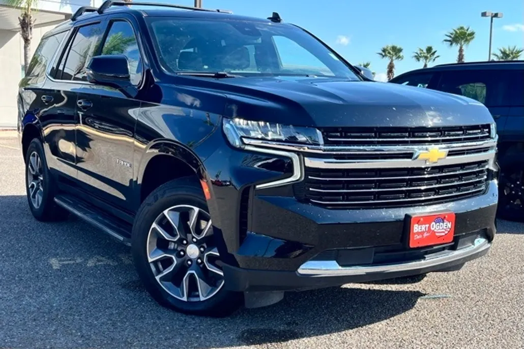 2023 Chevrolet Tahoe LT photo 1