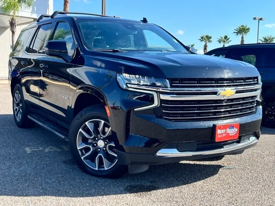 2023 Chevrolet Tahoe LT photo 1