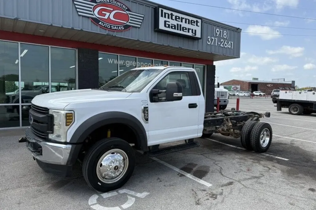 2018 Ford F-550 XL photo 1