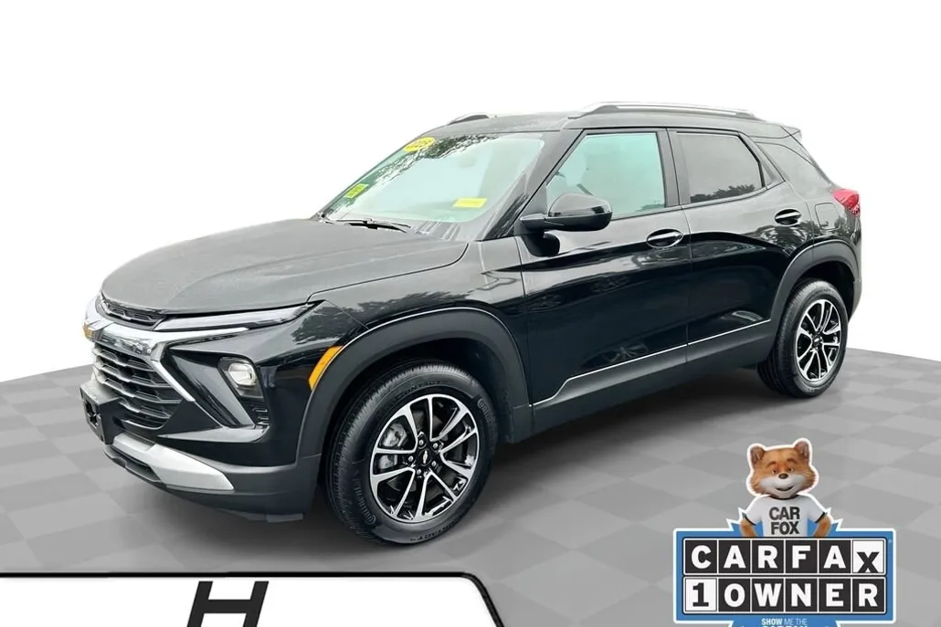 2025 Chevrolet Trailblazer LT photo 1