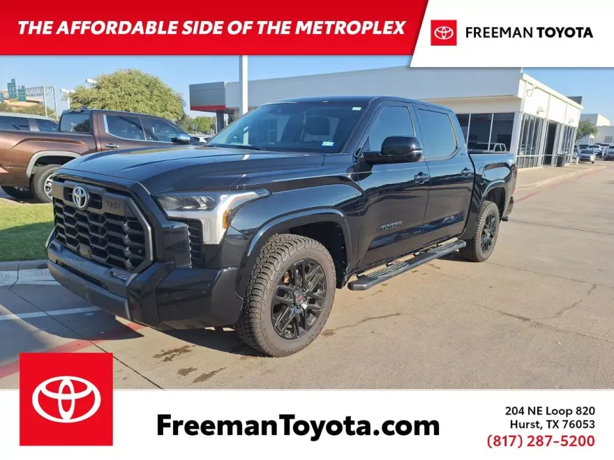 2023 Toyota Tundra TRD photo 1