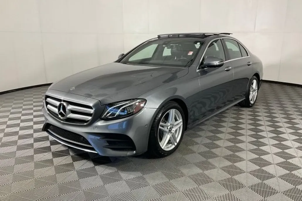 2020 Mercedes Benz E 350 4MATIC photo 1