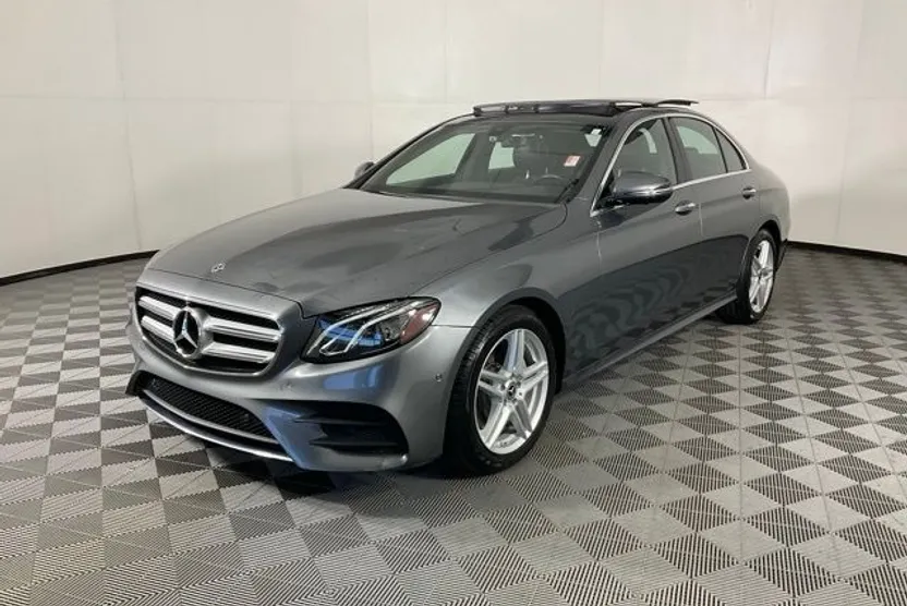 2020 Mercedes Benz E 350 4MATIC photo 1