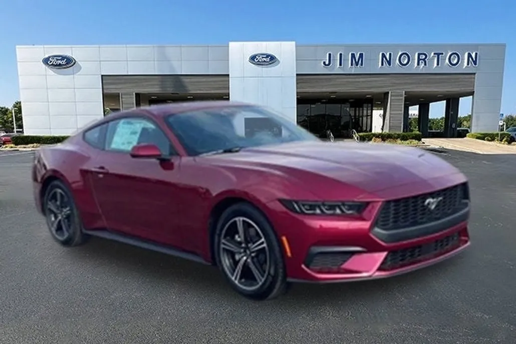 2025 Ford Mustang EcoBoost photo 1