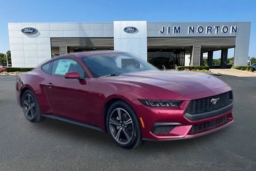 2025 Ford Mustang EcoBoost photo 1