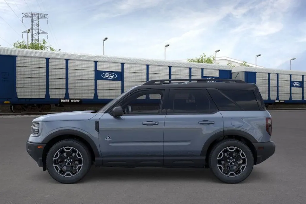 2025 Ford Bronco Sport Outer Banks photo 1