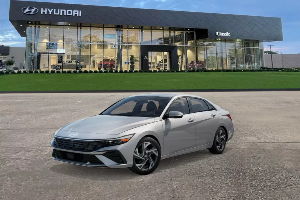 2025 Hyundai Elantra Limited photo 1