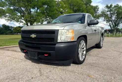 2009 Chevrolet Silverado 1500 Work Truck photo 3