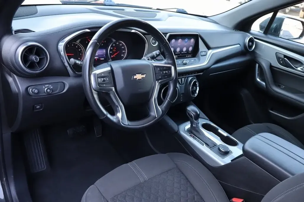 2019 Chevrolet Blazer Base 2LT photo 1