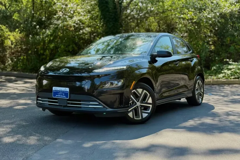 2022 Hyundai Kona Limited photo 1