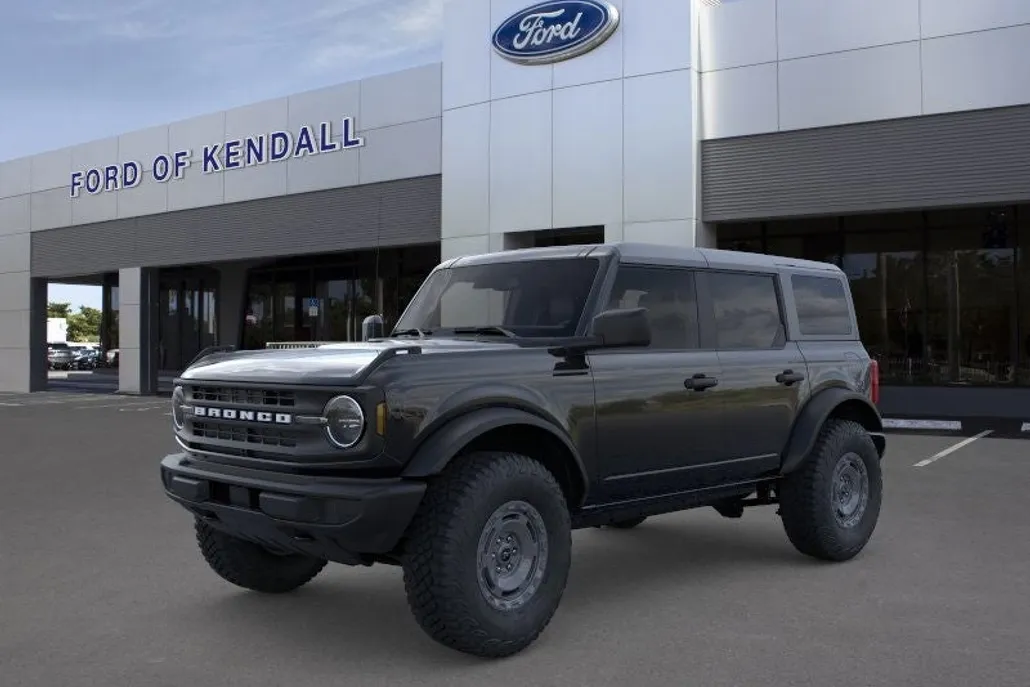 2025 Ford Bronco Base photo 1