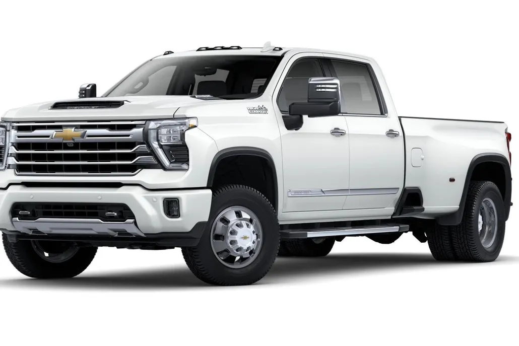 2025 Chevrolet Silverado 3500HD High Country photo 1