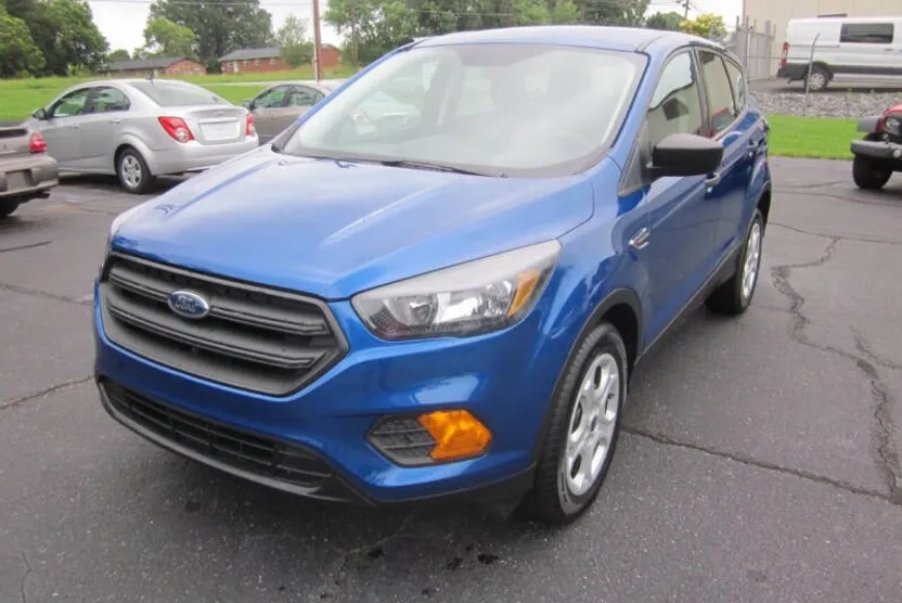 2018 Ford Escape S photo 1