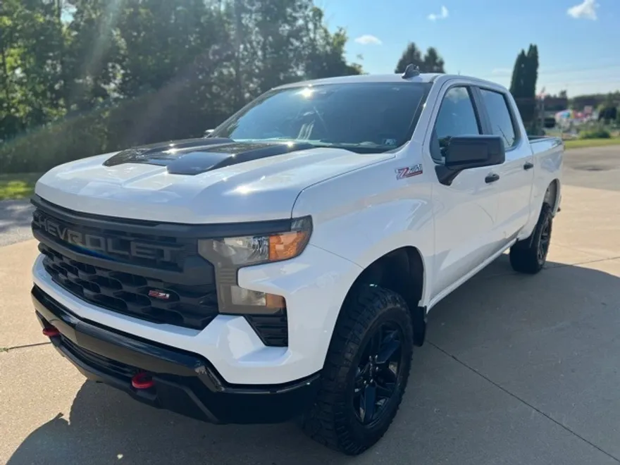 2022 Chevrolet Silverado 1500 Custom Trail Boss photo 1