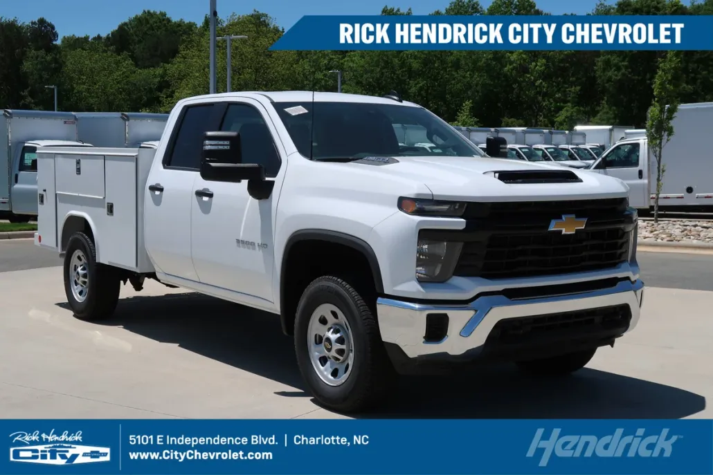 2025 Chevrolet Silverado 3500HD photo 1