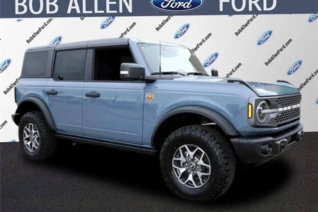 2025 Ford Bronco Badlands photo 1