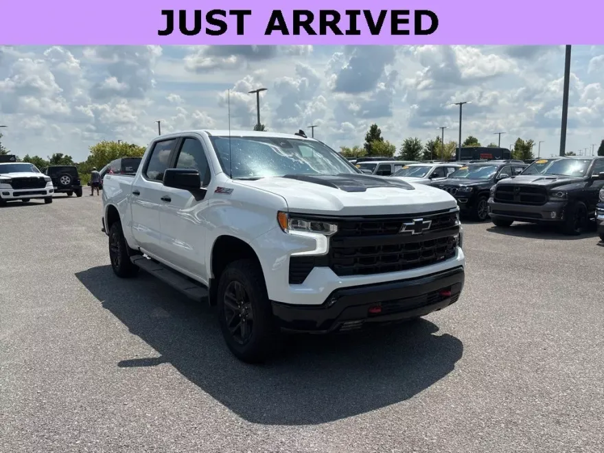2023 Chevrolet Silverado 1500 LT Trail Boss photo 1