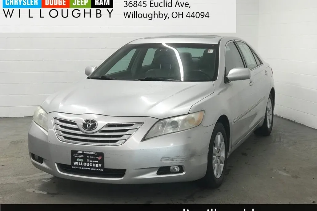 2008 Toyota Camry LE V6 photo 1