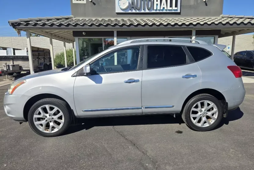 2012 Nissan Rogue SL photo 1