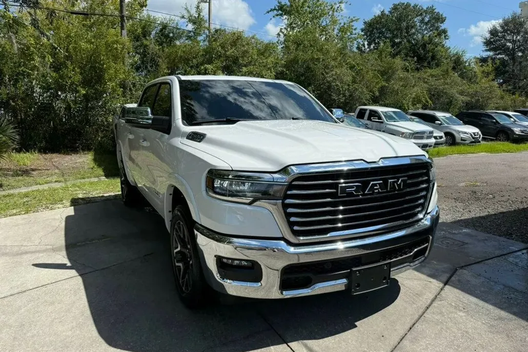 2025 Ram 1500 Laramie photo 1